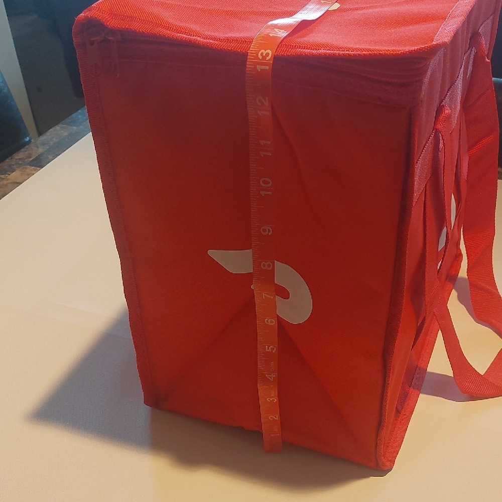 Red DoorDash Insulated Bag - Picture 3 of 4